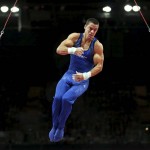 LONDRES. El gimnasta estadounidense Jacob Dalton compite en la prueba de anillas durante la competición de gimnasia masculina de los Juegos Olímpicos Londres 2012. Foto: EFE