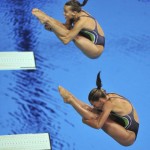 LONDRES. Las saltadoras italianas Tania Cagnotto y Francesca Dallape durante la final de trampolín 3 m sincronizado femenino de Los Juegos Olímpicos de Londres 2012.Foto: EFE