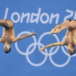 LONDRES. Los mexicanos Germán Sanchez e Ivan García Navarro compiten en la disciplina de salto de plataforma sincronizada de 10 metros, durante los Juegos Olímpicos de Londres 2012. Foto: EFE