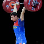 LONDRES. El rumano Martin Razvan Constantin compite en la prueba de halterofilia, 69 kilos, de los Juegos Olímpicos de 2012. Foto: EFE