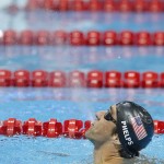 LONDRES. Michael Phelps de EE.UU. celebra al ganar la final masculina de natación de los 4X 200 metros estilo libre por relevos durante los Juegos Olímpicos Londres 2012. Foto: EFE