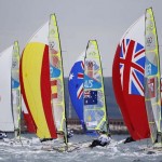 WEYMOUTH. Los españoles Iker Martinez y Xabi Fernandez, durante la tercera jornada de competición en la categoría 49er, en la sede olímpica de vela de Londres 2012. Foto: EFE