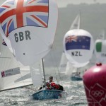 WEYMOUTH. Los británicos Luke Patience y Stuart Bithell navegan durante la competición masculina de Vela 470 en los JJ.OO. de Londres 2012. Foto: EFE