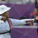 LONDRES. La mexicana Aida Roman compite en la final del torneo de tiro con arco femenino de los Juegos Olímpicos de Londres 2012. Foto: EFE