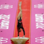 LONDRES. La gimnasta guatemalteca Ana Sofía Gómez Porras durante su ejercicio en el potro durante la competición de gimnasia artística de los Juegos Olímpicos de Londres 2012. Foto: EFE
