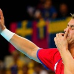 LONDRES. El serbio Momir Ilic en acción ante Dinamarca en un partido de balonmano durante los Juegos Olímpicos de Londres 2012. Foto: EFE