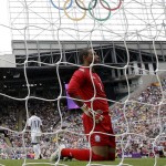 NEWCASTLE. El portero de Honduras José Mendoza tras encajar un gol ante Brasil, durante el partido de cuartos del torneo de fútbol de los Juegos Olímpicos Londres 2012. Foto: EFE