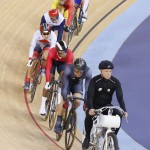 LONDRES. Vista general de una de las rondas del keirin masculino de la competición de ciclismo en pista en los Juegos Olímpicos de Londres 2012. Foto: EFE
