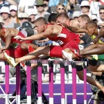 LONDRES. Un momento de la prueba de 110 metros vallas del decatlón, en la competición olímpica de atletismo, en el Estadio Olímpico de Londres. Foto: EFE