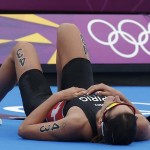 LONDRES. La suiza Nicola Spirig ,oro, tras ganar la prueba de triatlón femenino de los Juegos Olímpicos de Londres 2012. Foto: EFE