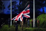 LONDRES. La bandera del Reino Unido es izada durante la ceremonia de inauguración de los Juegos Olímpicos de Londres 2012. Foto: EFE