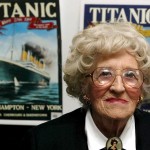 Imagen de archivo datada el 11 de abril de 2002 de Millvina Dean, última superviviente de la tragedia del Titanic. Foto: EFE