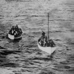 Botes llegan al Carpathia Botes salvavidas del Titanic al momento de su llegada al Carpathia. Foto: © National Maritime Museum