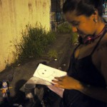 Lisette suele hacer bocetos en papel antes de plasmar su obra en las paredes. Lisette suele hacer bocetos en papel antes de plasmar su obra en las paredes.