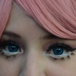 Un Cosplayer dedicado se fija hasta en los últimos detalles de su personaje Un Cosplayer dedicado se fija hasta en los últimos detalles de su personaje