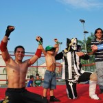 Dylan, el cumpleañero Liam Solms, Kalaka y Jorge Solms festejan la final de la lucha libre. Dylan, el cumpleañero Liam Solms, Kalaka y Jorge Solms festejan la final de la lucha libre.