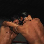 JCM (i) y Mutilador (d) se enfrentan durante un entrenamiento en la escuela de Lucha Libre Row. JCM (i) y Mutilador (d) se enfrentan durante un entrenamiento en la escuela de Lucha Libre Row.