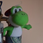 Yoshi es uno de los personajes más recordados de la saga de juegos de Mario Bros. Viene apareciendo desde la época del Súper NES Yoshi es uno de los personajes más recordados de la saga de juegos de Mario Bros. Viene apareciendo desde la época del Súper NES