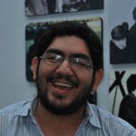 Andrés Vera descubrió que tenía talento para el stand up comedy cuando se presentó ante sus amigos en la sala de su casa.