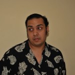 Luis de Souza intepreta a Yapingacho en el show ¡Monologueros, humor en gajo!