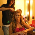 Carolina Jaume se alista antes de salir al show ¡Monologueros, humor en gajo!