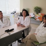 Drs. Jaime Bastidas (izquierda), Lily Márquez (centro) y Patricia León (derecha), de Ibmer.