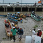 En el muelle de la Caraguay desembarcan los pescadores con sus productos.