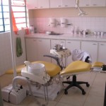 El personal médico del dispensario del Seguro Campesino está conformado por el doctor rural, la dentista, la auxiliar de enfermería y la trabajadora social.