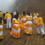 Comparsa del Seguro Campesino en la celebración del Carnaval en la parroquia Régulo de Mora, provincia de Bolívar.
